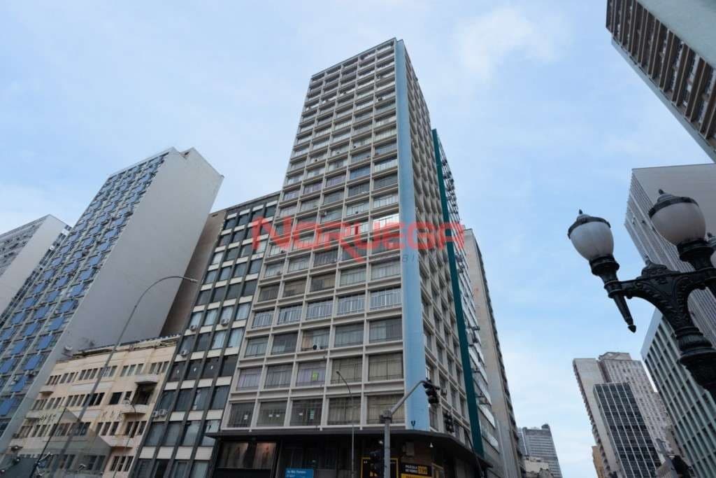 Conjunto comercial para locação no Centro de Curitiba